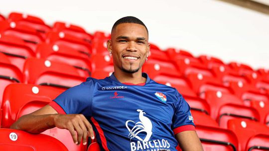 Gil Vicente: Lucas Barros tenta convencer Tozé Marreco
