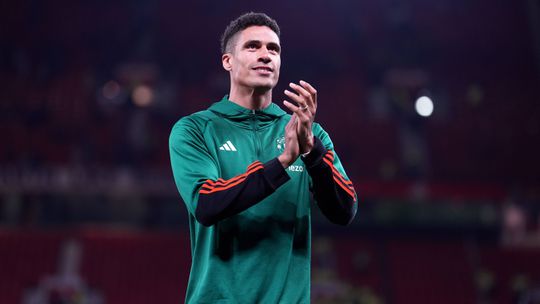 Treinador do Lens comenta possível regresso de Varane