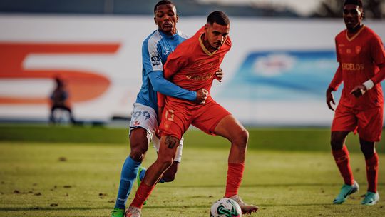 Gil Vicente: adeptos do Leicester dão as boas-vindas a Gabriel Pereira