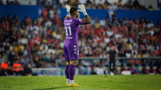 Estoril: Carné sai em fim de contrato, mas deve permanecer em Portugal