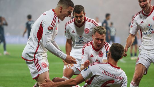 Fortuna Dusseldorf muito próximo do regresso à Bundesliga