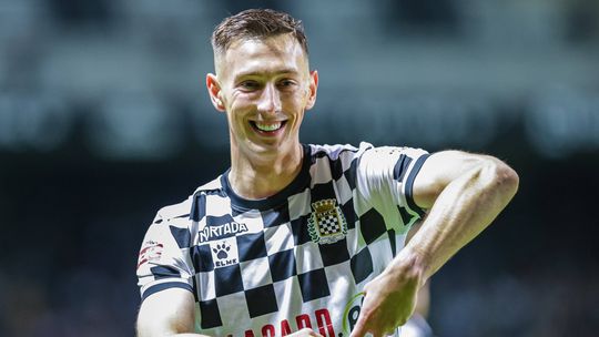 Bozeník eleito jogador do ano do Boavista