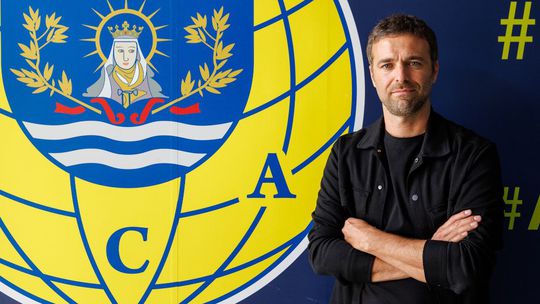 Arouca oficializa contratação do treinador Gonzalo García