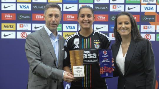 Kika eleita melhor jogadora da época, Olivia Smith a revelação