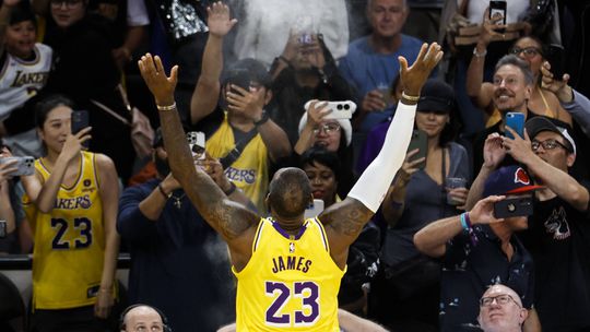 Agente de Lebron James revela: «Ele é um jogador livre»