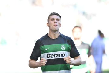 Sporting: Gyokeres operado ao joelho