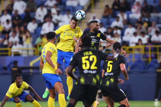 Cristiano Ronaldo faz história frente a Al Ittihad, Al Hilal fecha liga saudita invencível
