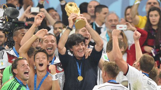 Low depois de ganhar o Mundial em 2014: «Fechei-me numa casa de banho»