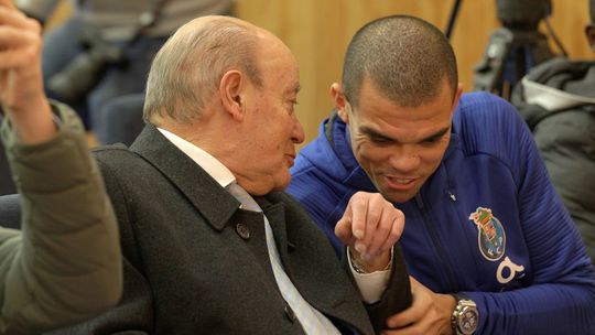 Pepe deixa mensagem a Pinto da Costa e Villas-Boas